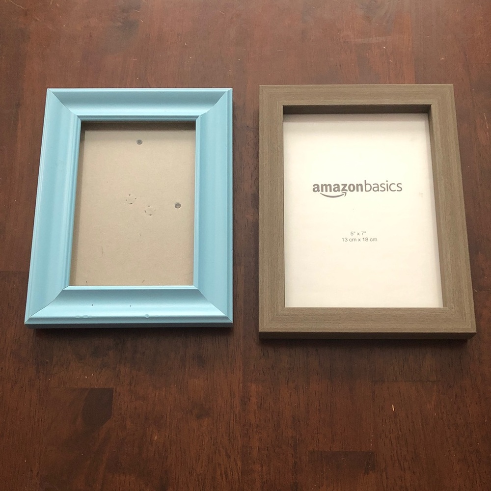 AmazonBasics 4x6 & 5x7 Picture Frame Set